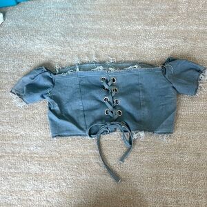 Distressed tie up top